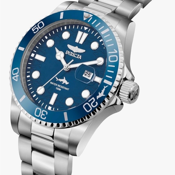 Invicta Men's Silver and Blue Dive Watch